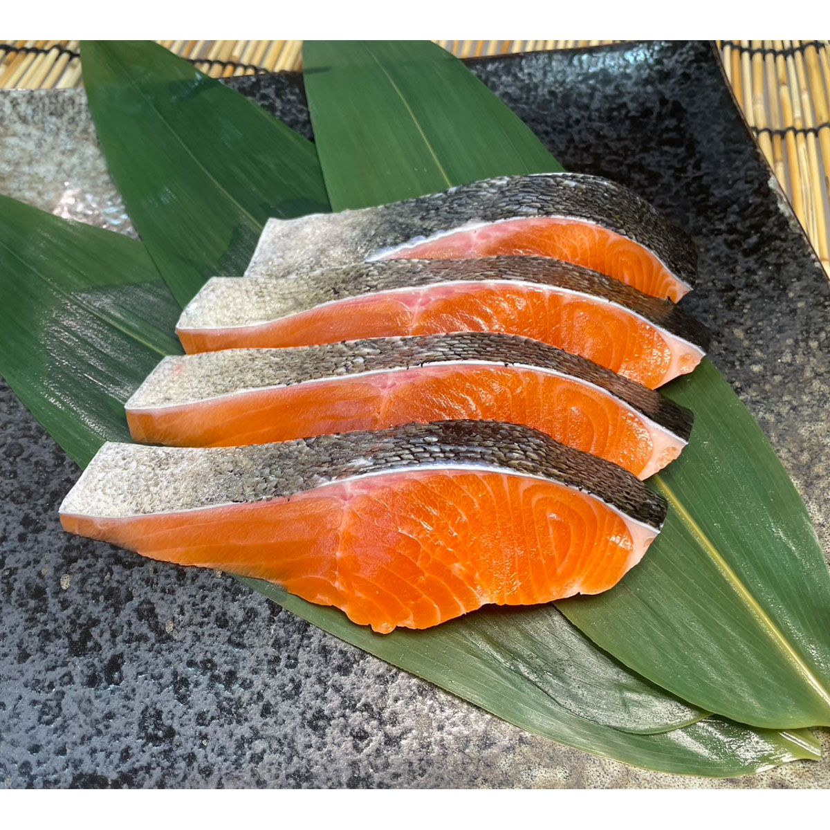 白身魚2サーモン2 海鮮栄正】旅サラダ限定「富士の介サーモン 刺身&切身セット