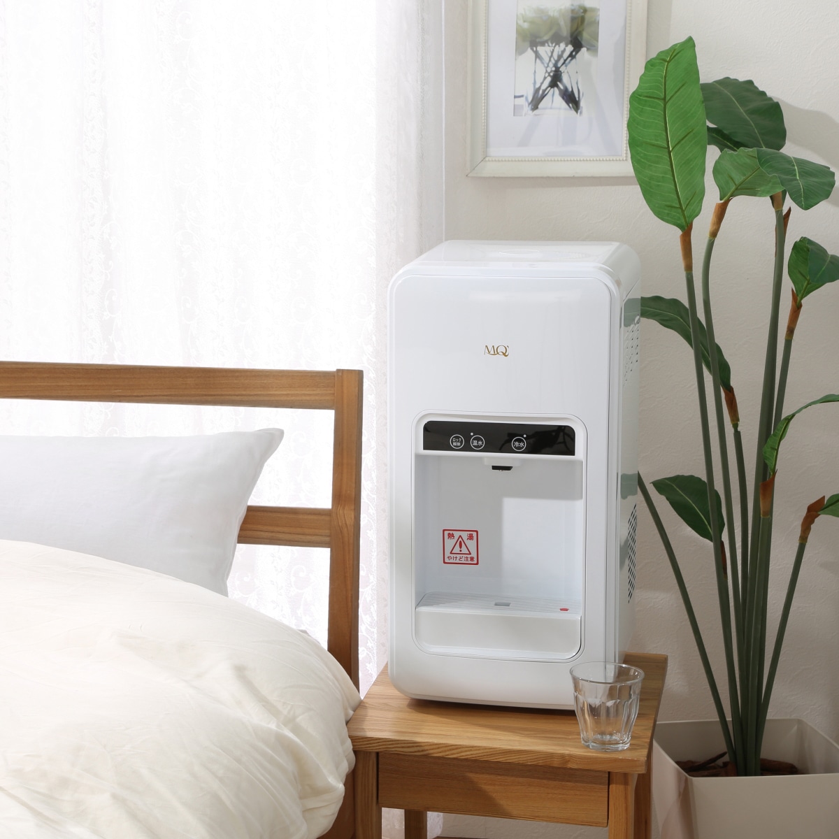 サントリー天然水 ウォーターサーバー 卓上タイプ Amazon.co.jp: サントリー 天然水 専用卓上型 冷水 ウォーターサーバー