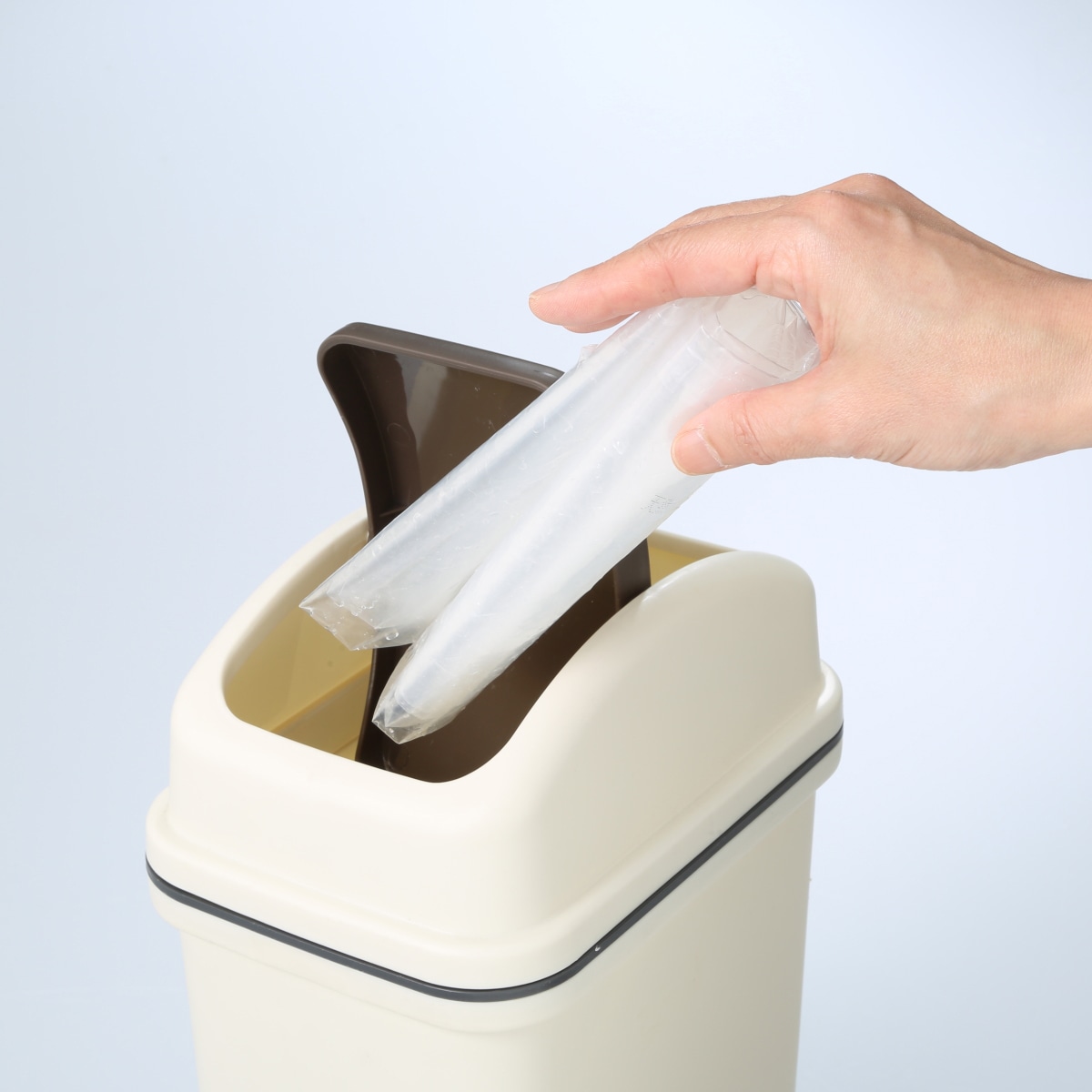 ウォーターサーバー手渡しも可◎ 新生活に値下げ中¥11,200→¥8900 メーカー直送＆送料込】買い切り型 卓上ウォーターサーバー＋富士山の