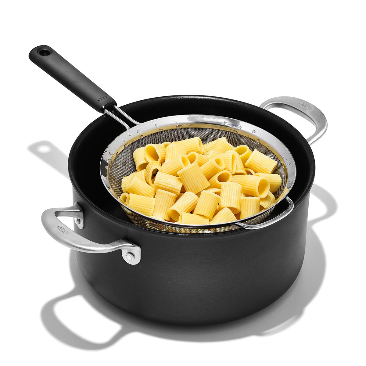 OXO】 粉ふるいストレーナー 20cm | ABCミッケ｜【公式】ABC通販サイト