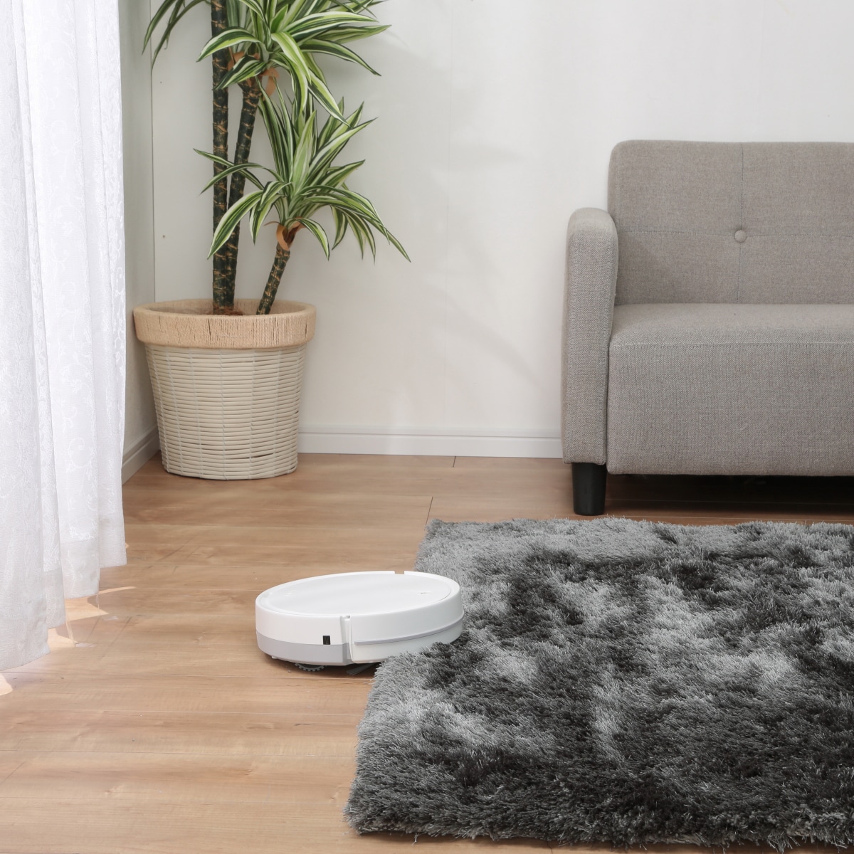 Wi-Fi対応 ロボットクリーナー ERC-283-BK ドンキ、充電ドック付きWi-Fiロボットクリーナーを14,800円で発売